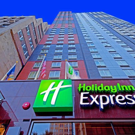 Holiday Inn Express - Times Square By Ihg New York Extérieur photo