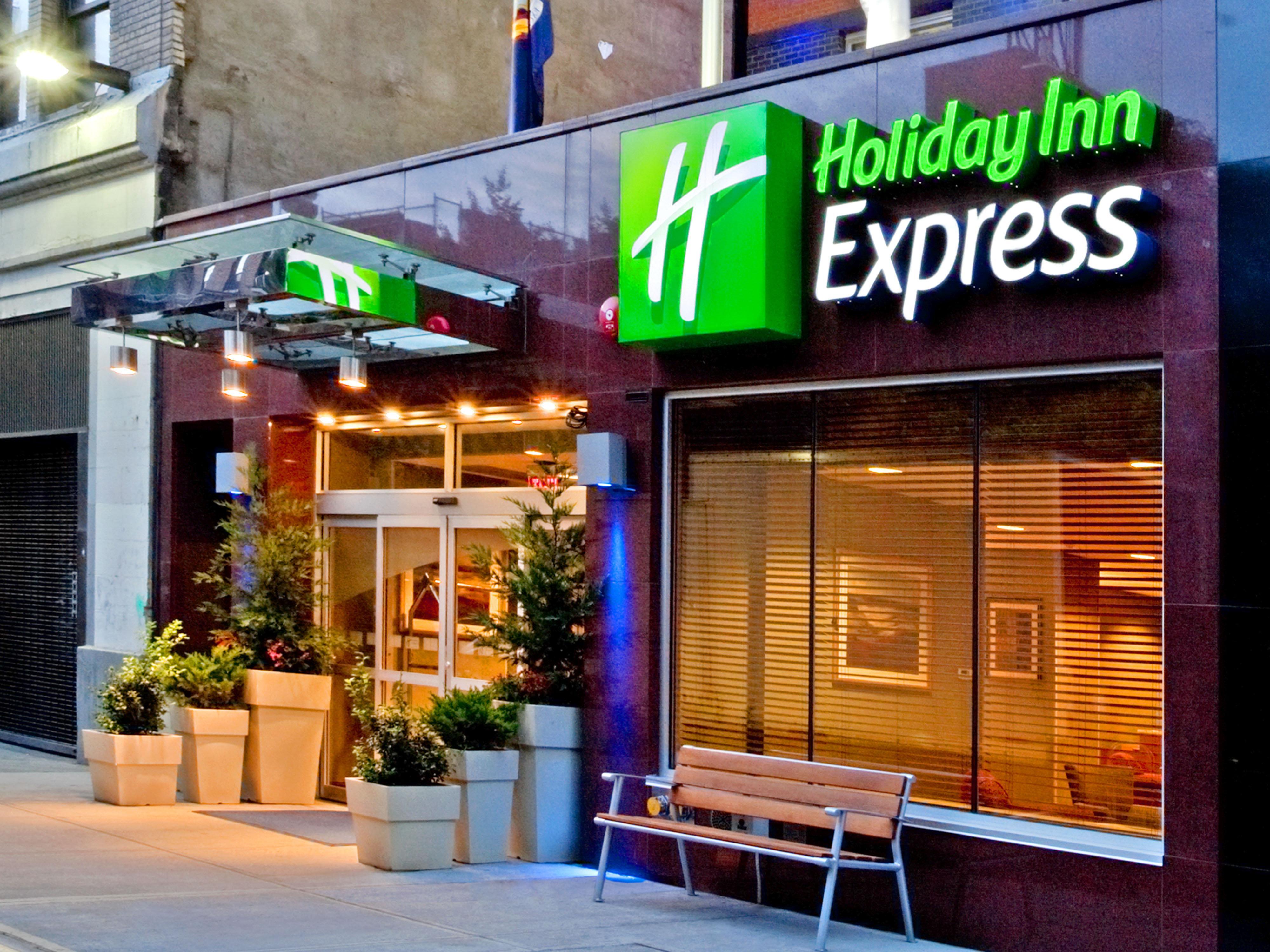 Holiday Inn Express - Times Square By Ihg New York Extérieur photo