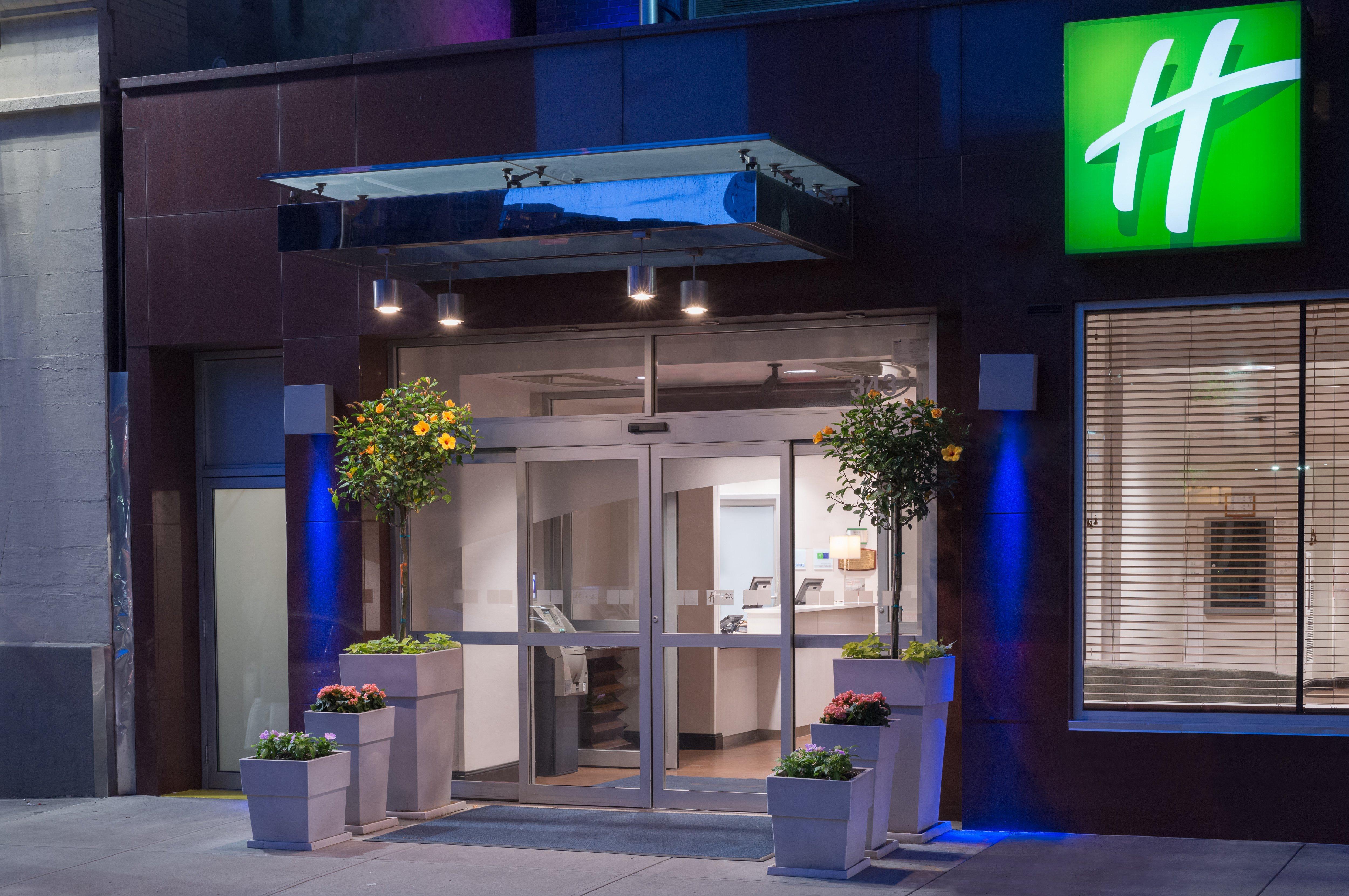 Holiday Inn Express - Times Square By Ihg New York Extérieur photo